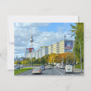 Carte Postale Berlin Television Tower et Busy Street