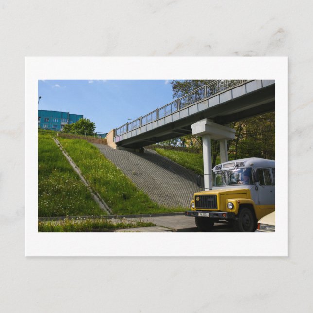 Carte Postale Biélorussie Grodno vieux bus rétro soviétique (Devant)