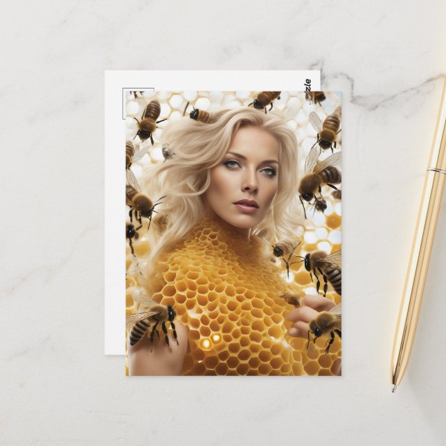 Carte Postale Blond Honey Bee Woman (Devant/Arrière en situation)