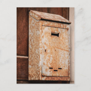 Carte Postale Boîte aux lettres rouillé à l'extérieur