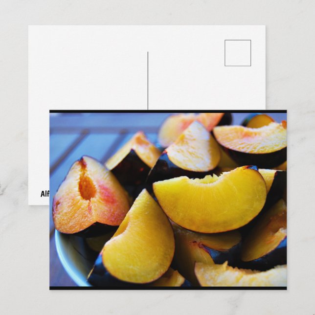 Carte Postale Bol de fruits de prunes tranchées (Devant / Derrière)