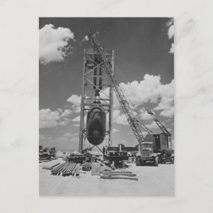 Carte Postale Bombe atomique Jumbo positionnée pour le test de t