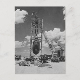Carte Postale Bombe atomique Jumbo positionnée pour le test de t