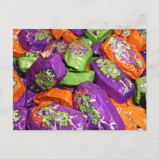 Carte Postale Bonbon en feuille de cercueil de zombie