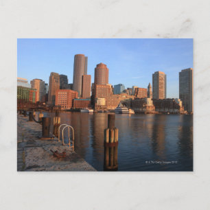 Carte Postale Boston Harbour et skyline. Boston est l'un des 3