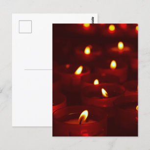 Carte Postale Bougies vocales brûlant dans la veillée