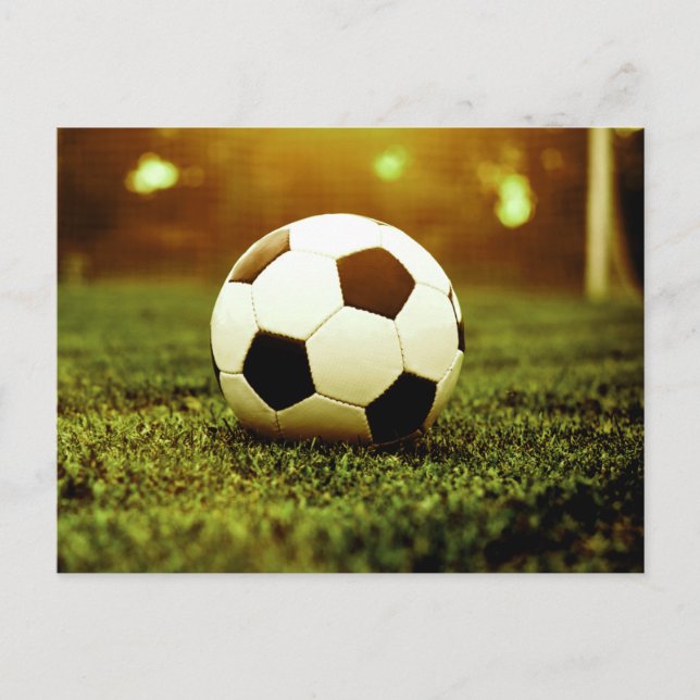 Carte Postale Boule de football sur l'herbe (Devant)