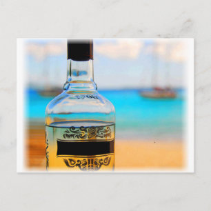Carte Postale Bouteille de rhum sur la plage