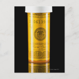 Carte Postale Bouteille d'ordonnance avec billet de cent dollars