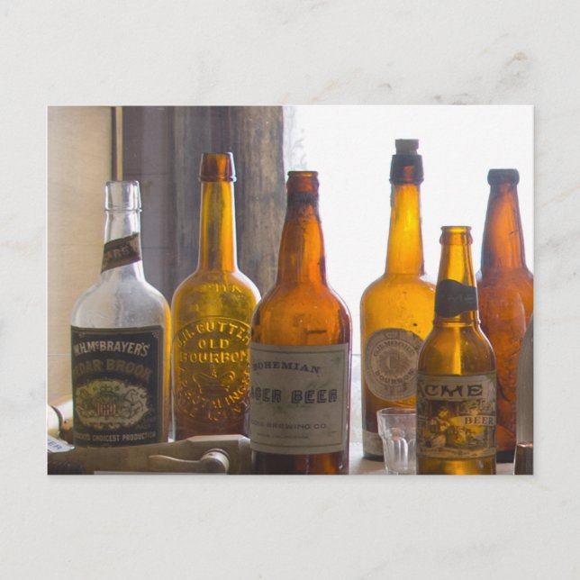 Carte Postale Bouteilles d'antiquités (Devant)