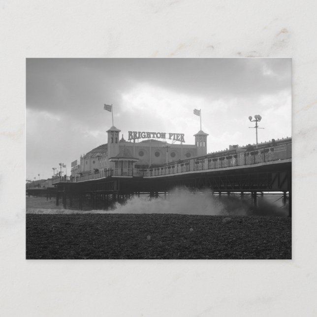 Carte Postale Brighton Palace Pier pendant une tempête (Devant)