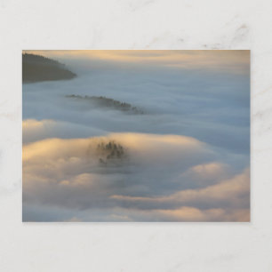 Carte Postale Brume du lever du soleil dans les montagnes du Pie
