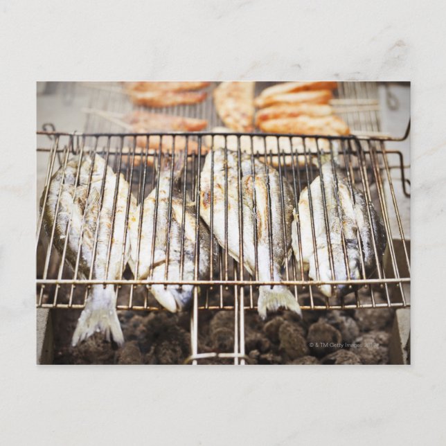 Carte Postale Brumes de mer sur barbecue grill. (Devant)