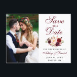 Carte Postale Burgundy Floral Photo Enregistrer La Date<br><div class="desc">Aquarelle Bourgogne Florale Photo Enregistrer La Date Faire-part Fiançailles Carte Postale</div>