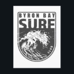 Carte Postale Byron Bay Surf Club Australie Emblem<br><div class="desc">Le Club de Surf Byron Bay est conçu avec une illustration de vague océanique en style badge.</div>