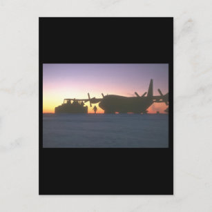 Carte Postale C-130 Transport d'Hercules en tant qu'aéronef mili