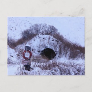 Carte Postale Cabine de Quonset 2ème guerre mondiale en hiver, î