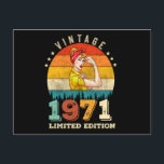 Carte Postale Cadeaux de 51 ans 1971 Vintage 51e anniversaire Fe<br><div class="desc">Conception d'anniversaire pour quiconque dont l'horoscope dit difficile et têtu Mais totalement worth.Portez-le avec fierté au travail,  à l'école gym parfait pour aller avec des shorts,  des leggings ou des jeans pour un look décontracté mais tendance</div>