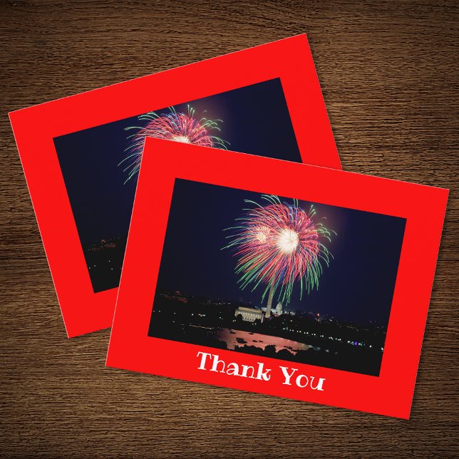 Carte Postale Cadre de photo rouge vif Merci (Beautiful DC fireworks photo for your thank you postcards.)