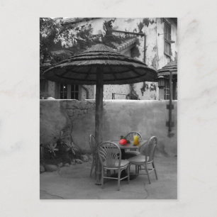 Carte Postale Café extérieur avec éclat de couleur