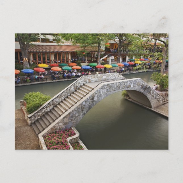 Carte Postale Café extérieur le long de River Walk et pont sur 2 (Devant)