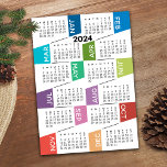 Carte Postale Calendrier 2024 avec mois colorés funky<br><div class="desc">Nouvel An - Nouvel An - Un calendrier coloré et amusant pour la nouvelle année. Ce design moderne avec un design fou et un calendrier d'année complète avec être un début positif à la meilleure année jamais.</div>