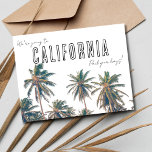 Carte Postale Californie Destination Wedding Enregistrer la date<br><div class="desc">Cette carte postale California Destination Wedding Save the Date capture l'essence du charme de l'État d'or, avec un design de palmiers vibrant qui invite vos proches à se joindre à vous dans le voyage vers l'amour éternel. L'avant de la carte postale présente un design élégant de palmiers, évoquant l'élégance décontractée...</div>