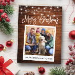 Carte Postale Calligraphie Wood Lights Caméra instantanée Photo<br><div class="desc">Script de calligraphie moderne,  Style Caméra instantanée Photo Joyeuse carte postale de Noël - Bois rustique avec lumières à cordes</div>