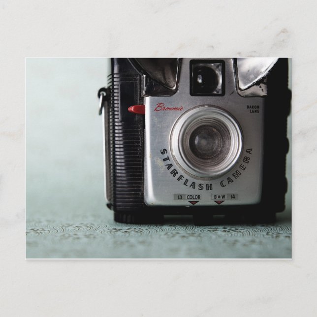 Carte postale Caméra vintage - Brownie (Devant)