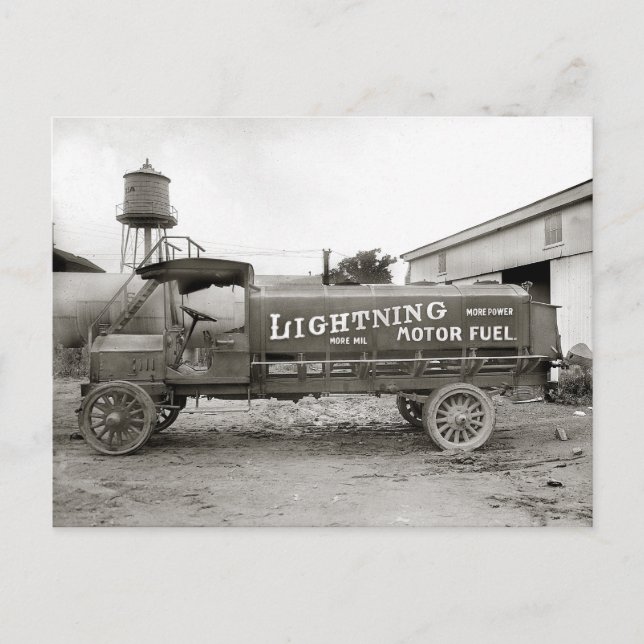 Carte Postale Camion-citerne à essence Lightning, 1920 (Devant)
