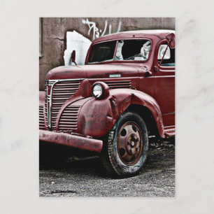 Carte Postale Camion de vitre avant cassé dans la ruelle arrière