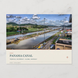 Carte Postale Canal de Panama à travers une vallée verte