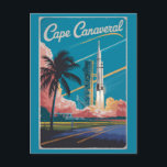 Carte Postale Cape Canaveral Florida Illustration Art de Voyage<br><div class="desc">Cape Canaveral design de déplacement vectoriel rétro. Cape Canaveral est une ville sur la côte atlantique de Floride. Le Kennedy Space Center,  au nord de la ville,  présente une simulation de lancement de navette de la NASA et des souvenirs d'astronautes.</div>