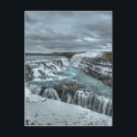 Carte Postale Cascade de Gullfoss, Islande<br><div class="desc">Gullfoss is one of the popular tourist factices à Iceland. The wide hvítá rushes southward. About a km above the falls it turns sharply to the right and flows down into a wide curved three-step "staircase" and then ruruptly plunges in two stages into a crevice 32 m deep. It's difficulté...</div>