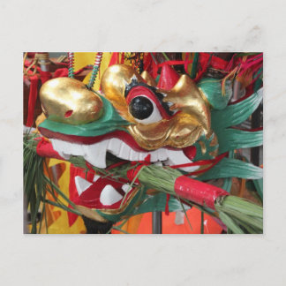 Carte Postale Casque de bateau de dragon