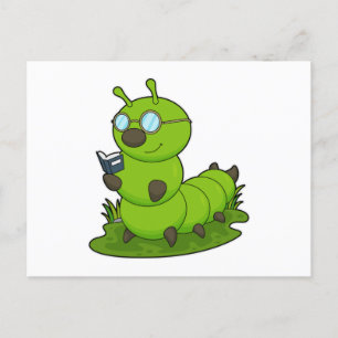 Carte Postale Caterpillar Nerd avec lunettes et livre