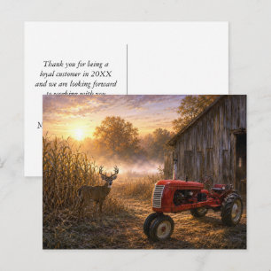 Carte Postale Cerf de Virginie et tracteur ancien dans la brume 