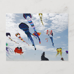 Carte Postale Cerfs-volants multicolores Peindre le ciel