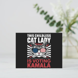 Carte Postale Cette dame au chat sans enfant vote Kamala 2024