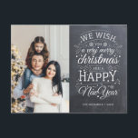 Carte Postale Chalkboard Very Joyeux Noël Photo Holiday<br><div class="desc">Cartes de fin de année de photo inspirés par la typographie avec les mots "nous vous souhaitons un très joyeux Noël et une Bonne Année".</div>