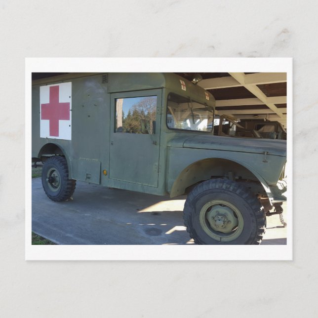 Carte Postale Char militaire camouflage du désert  (Devant)