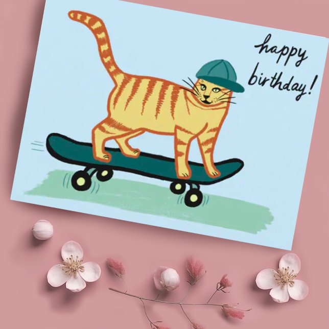 Carte Postale Chat roux planchiste JOYEUX ANNIVERSAIRE (Cute skateboarding tabby cat drawing on this custom birthday postcard -add your own text)