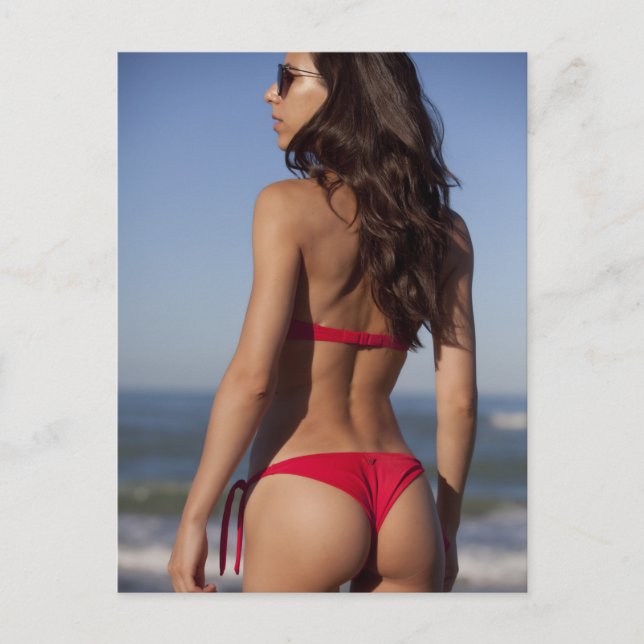 Carte Postale ● Chaud ! ● Photo de la plage de bikini rouge (Devant)