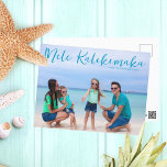 Carte Postale Chic Mele Kalikimaka Full Family Photo Tropical<br><div class="desc">Carte postale de Noël chic personnalisable avec votre photo tropicale préférée au soleil. Ajoutez une photo complète de votre souvenir préféré de vos vacances sur l'île à la côte sur le front. Belles cartes postales de vacances côtières avec un design propre et moderne et joli script bleu sur l'image.</div>
