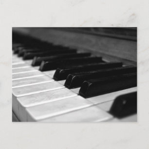 Carte Postale Clés vintages de piano ; Noir et blanc