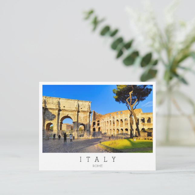 Carte Postale Colisée et Arc de Constantin, Rome, Italie (Debout devant)