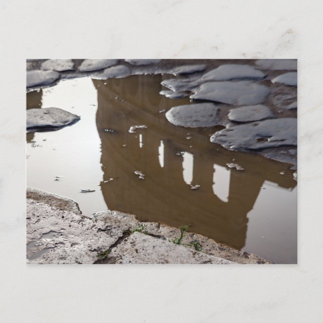 Carte Postale Colisée réflexion dans une flaque - Rome, Italie (Devant)