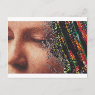 Carte Postale Collage lunatique d'art de femme