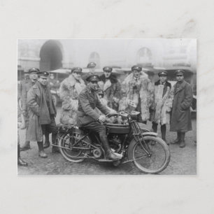 Carte Postale Conducteurs d'ambulance de la Croix-Rouge américai