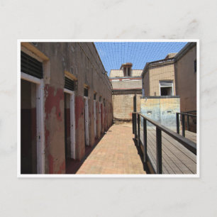 Carte Postale constitution cellules de prison